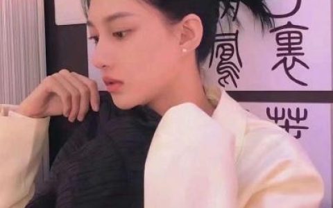 爱是让你变得优秀自信快乐(沉迷于颜值无法自拔的个性港风头像)