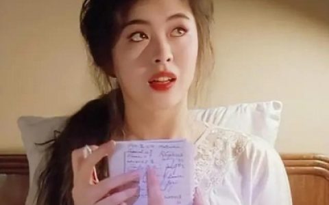 谈笑风生看起来很开心的女孩(忍不住多看两眼的民国风头像)