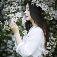 没有什么事是放不下的(长发唯美森系女生头像精选)