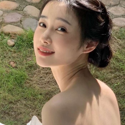 擦肩而过模糊你的背影(真人落雁沉鱼之态气质绝美的女生头像)图5