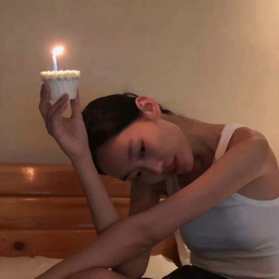 擦肩而过模糊你的背影(真人落雁沉鱼之态气质绝美的女生头像)图8