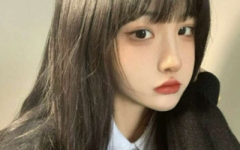 太久没见的人会的连想念也没有(复古风美女清纯好看的女生头像)