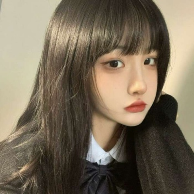太久没见的人会的连想念也没有(复古风美女清纯好看的女生头像)
