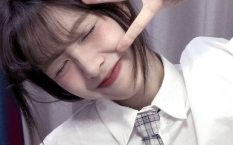 做个木偶人忘记爱和痛(抖阴可爱女生头像呆萌清新)
