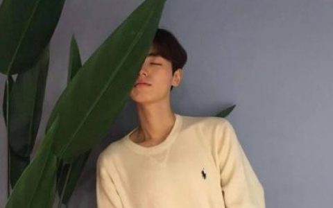 门外的繁华不是我的繁华(冷酷霸气一点的抖阴帅哥头像最新)