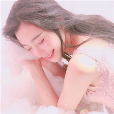 我依然忘不掉你的一切(安静优雅气质女生头像唯美图片)图1