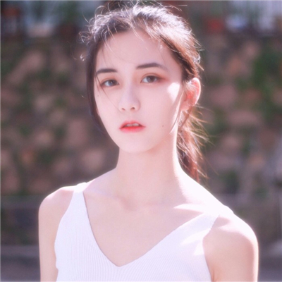我依然忘不掉你的一切(安静优雅气质女生头像唯美图片)图3