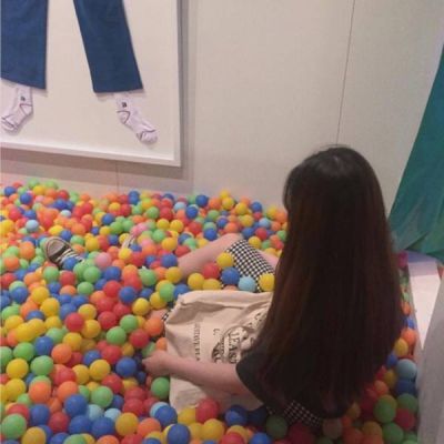 我把余生扔进风里(抖阴霸气头像女生背影最新)图5