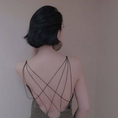 我把余生扔进风里(抖阴霸气头像女生背影最新)图6