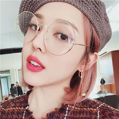 又美又酷适合做抖阴的头像(女生戴帽子酷帅头像拽拽的)图8