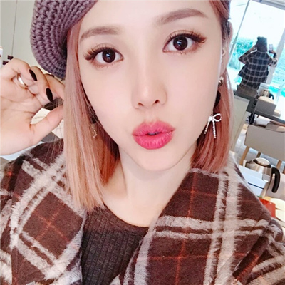 又美又酷适合做抖阴的头像(女生戴帽子酷帅头像拽拽的)图11
