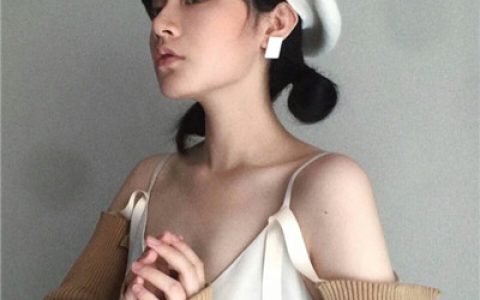 淡淡的诱惑才最勾人(气质长发性感美女头像伤感)