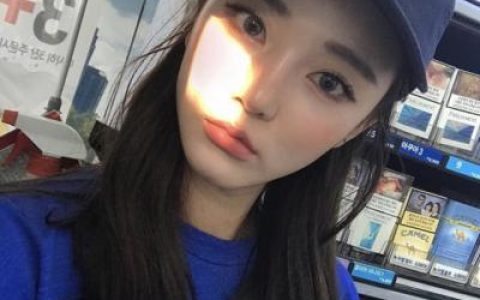 闹到最后我还是比不上她(抖阴时尚个性的头像霸气女生)