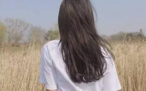 有钱身后一群狗没钱寸步都难走(抖阴背影头像女生温柔唯美)