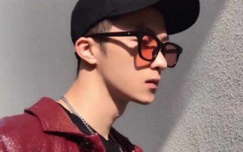 社会很单纯复杂的是人(抖阴头像戴帽子的帅哥图片超拽超酷)