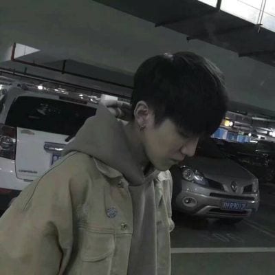 相爱的两个人用心温暖着彼此(最新超酷帅气的男生头像大全)