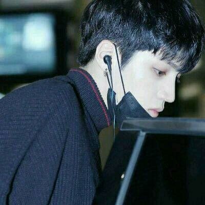 年少的欢喜也是余生的甜蜜(霸气超拽帅哥抖阴男生头像最新)