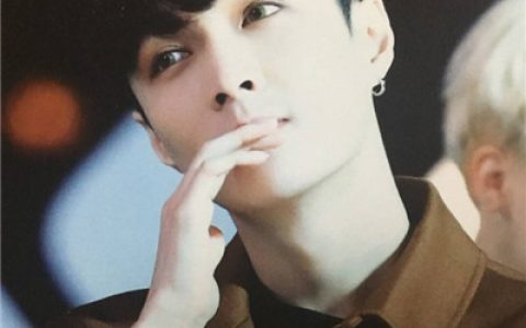 从今以后你要寂寞多久(exo张艺兴帅气冷酷头像高清)