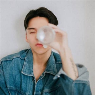 帅气小哥哥图片抖阴头像(最流行的抖阴头像男生)