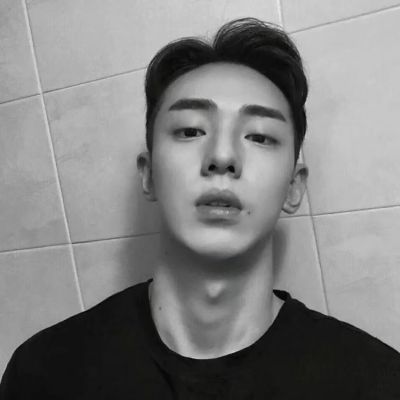 曾经撕心裂肺如今百毒不侵(小清新男生伤感黑白头像精选)图14