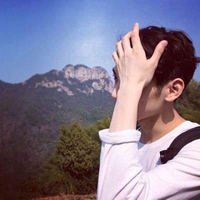 回眸一笑R乱了心跳(意境头像伤感男生唯美头像精选)