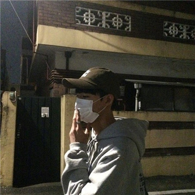 一包烟能解决的事何必流泪(快手头像男生社会人霸气精选)图3