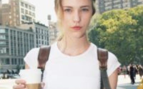 情到深处人孤独(欧美头像女生超拽)
