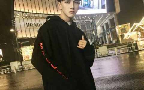 只要和你在一起变成白痴也愿意(最新帅气男生yy头像个性)