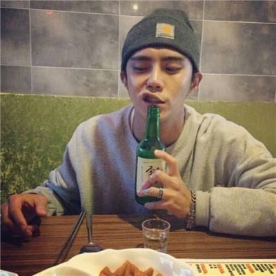 频频回头的人注定走不远(男生头像搞怪个性头像精选)