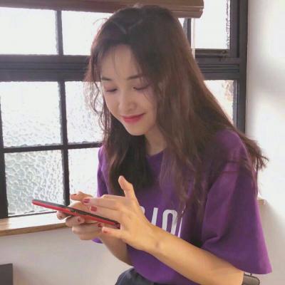那些不堪回首的记忆又何必再去回忆(独一无二女生头像手机控可爱)
