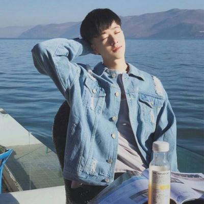 分手的痛不是人人都懂(最新高清男生yy头像阳光帅气又年轻)