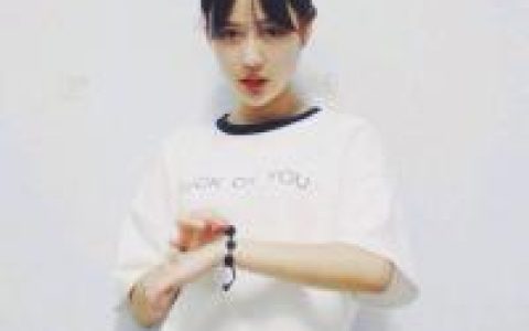 变成风也不敢再遇见你(简单情感意境女生头像)