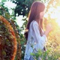 心酸纵有千百种沉默不语最难过(意境唯美女生头像)