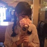 大概每个孤独的人都有一道伤(治愈系女生个性头像)图13