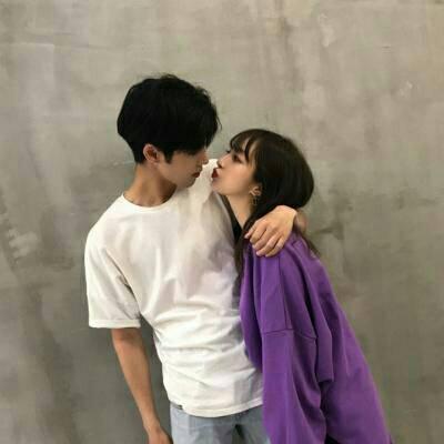 虚度年华真的好过瘾(情人节霸气秀恩爱头像唯美情侣)