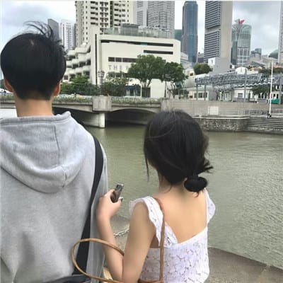 我爱你爱得很深很远很古典(唯美小清新情侣背影头像大全)