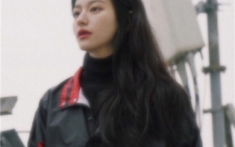 最火情侣头像霸气一男一女(最潮流最新款的情侣头像)