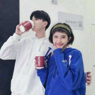 掐指一算少年你没我不行(清新文艺情侣贴吧头像合照两张)