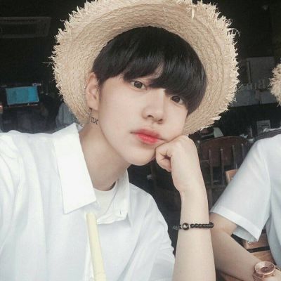 日暮月升星辰是你(情侣个性头像一男一女两张分开清新自然)图4