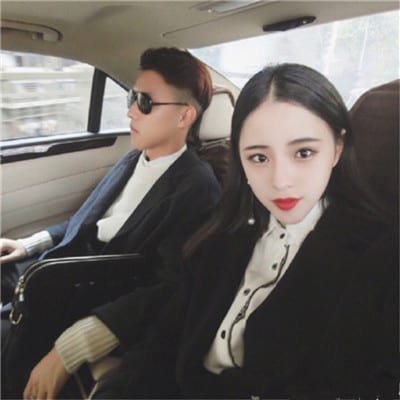 我敢碰她内衣就敢给她嫁衣(超拽霸气时尚潮流情侣头像)