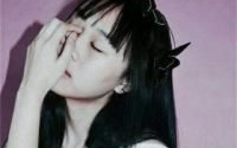我梦到你说我们还有以后(伤感意境头像女生今日最新)
