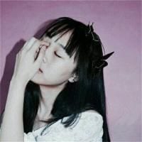我梦到你说我们还有以后(伤感意境头像女生今日最新)