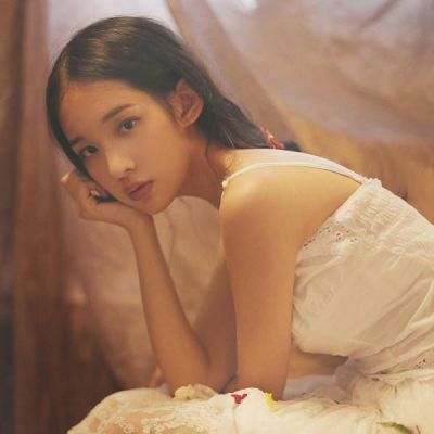 让我帮你升温陪你过冬天(图片美女青春头像背影最新)图