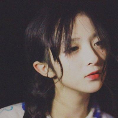 孤独无依的时候别回头(校园青春美少女头像唯美小清新)图2