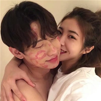 心里眼里都是你(韩系小情侣头像高清图)