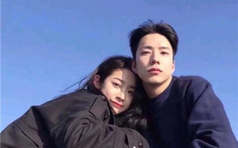 我怕爱得太早不能和你终老(非主流情侣头像最新)