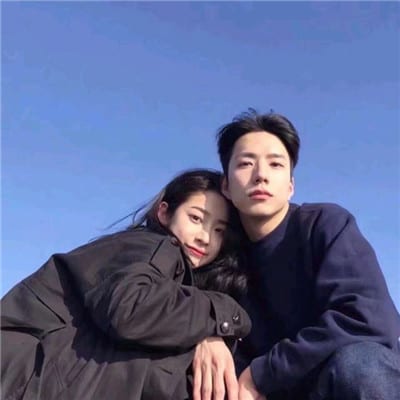 我怕爱得太早不能和你终老(非主流情侣头像最新)