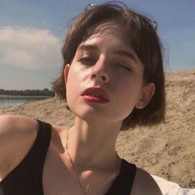 希望我是你最大的快乐(欧美女头像冷酷高清)