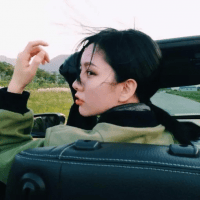 你对别人的笑总是那么甜(女生头像意境美唯美清纯好看的)