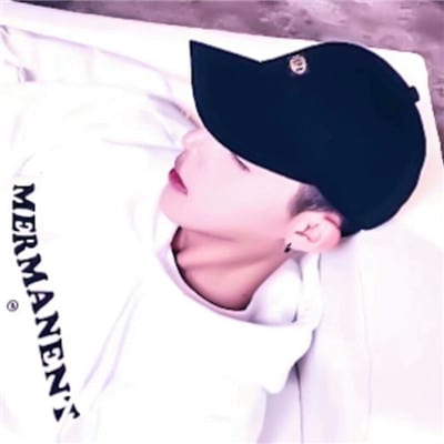 熟悉的温柔谁也不寂寞(男生唯美帅气小清新头像大全)